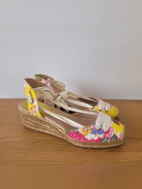 Gaimo Floral Yellow Espadrille Wedges Heels Cream Lace-Up Straps Size 38 (US 7½)
